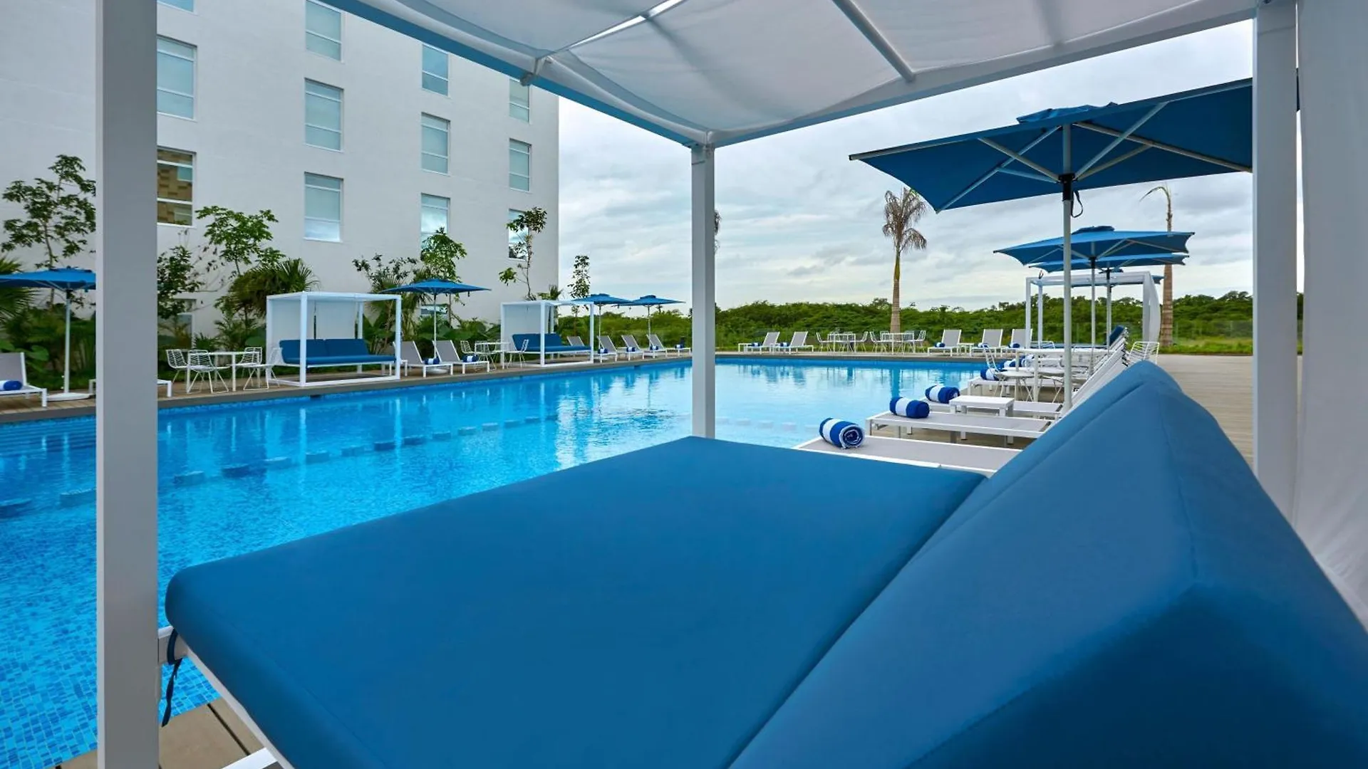 City Express Suites By Marriott Cancun Aeropuerto Mexico