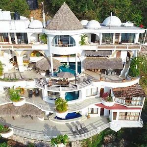 Azul Villa