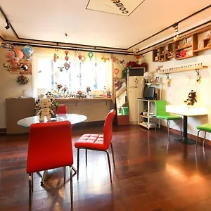 Comeinn Hongdae - Female Only 2*, Seoul South Korea